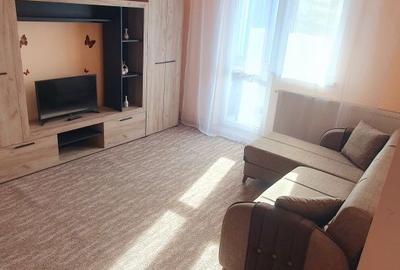 Apartament cu 2 camere semidecomandat în Noua