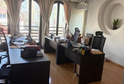 Casă individuală cu 4 camere cu Canalizare în Cotroceni - 11