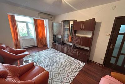Apartament cu 3 camere semidecomandat în Mihai Bravu