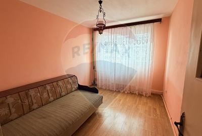 Apartament cu 3 camere decomandat în Micro 20 - 4