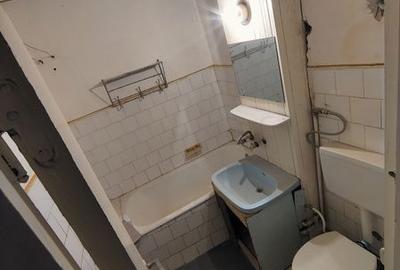 Garsonieră decomandată în Central - 3