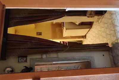 Vand Apartament 3 camere Micro 6 - 8