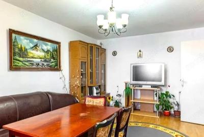 Apartament cu 3 camere decomandat în Noua - 1
