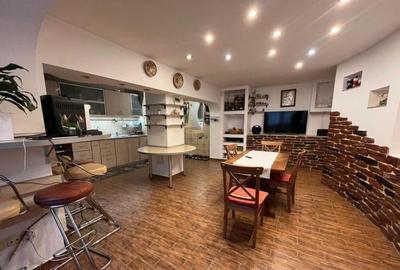 Apartament cu 4 camere decomandat, mobilat în Colentina