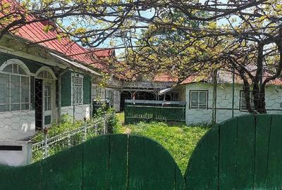 Casă cu 3 camere cu Teren 2700 Mp în Slobozia (Bara) - 1