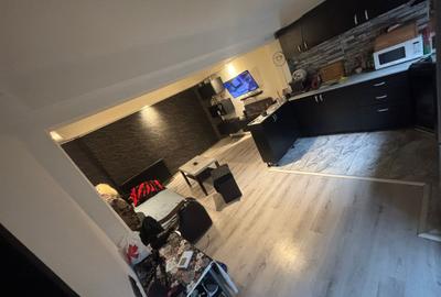 Casa de vanzare cu 4 camere (P+M) in zona Cartier 23 August-Hala Laminor - 4