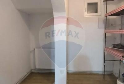 Apartament cu 4 camere decomandat în Mediaș - 3