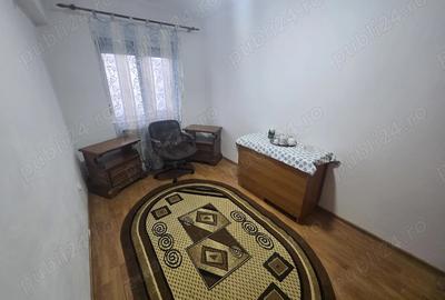 Inchiriez apartament cu 3 camere ! - 1