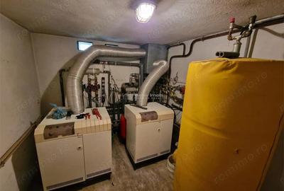 Casă cu 7 camere cu Teren 720 Mp în Vest - 11