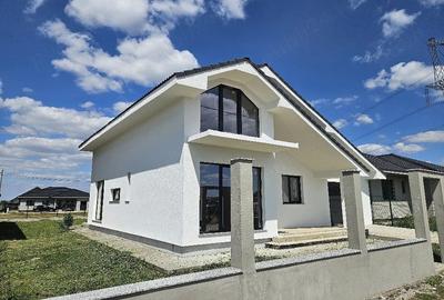 Casă cu Teren 570 Mp în Sânmartin - 4