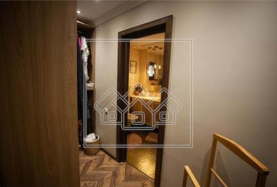 Casa tip duplex de vanzare in Sibiu - 5 camere, 3 bai - teren 250 mp - 16