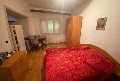 Proprietar, singur in curte, vand casa in Ra?nov! - 1