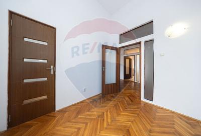 Apartament in casa Centrul Istoric cu potential - 15