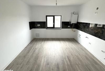 Casă cu 4 camere cu Teren 500 Mp în Holboca - 5