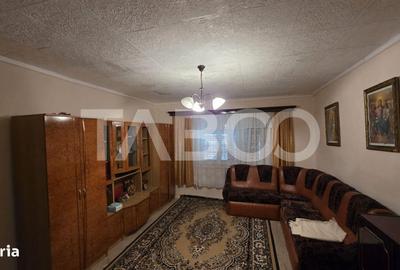 Casă cu 3 camere cu Teren 160 Mp în Câlnic - 5