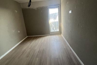 Apartament cu 4 camere semidecomandat în Central - 2