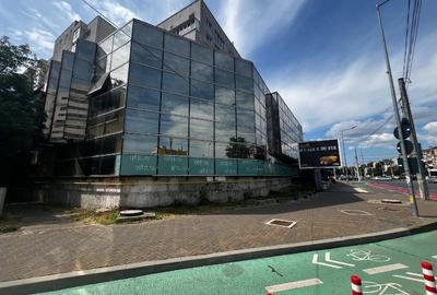 Spațiu comercial, de 1,220 mp, în Central - 9