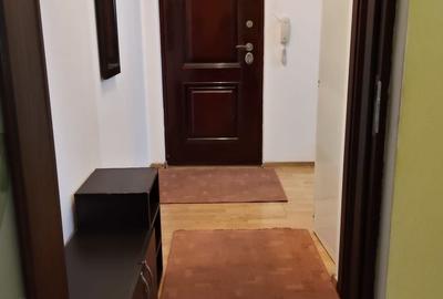 De închiriat apartament cu 2 camere Velența, strada Războieni, etajul2 - 3