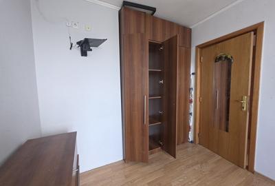 Apartament cu 3 camere semidecomandat, mobilat în - 11