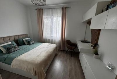 3 camere - Rond Pacurari- etaj 1 - 67 mp- 145000 euro - 3