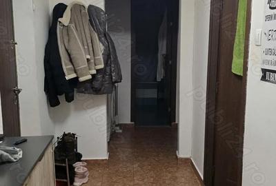 Apartament cu 2 camere semidecomandat în 1 Decembrie - 2