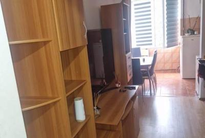 Garsonieră decomandată în Exterior Vest