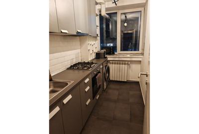 Apartament cu 2 camere semidecomandat, mobilat în P-ța Unirii - 13