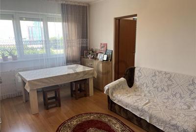 Apartament cu 2 camere nedecomandat în Rogerius