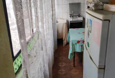 Casă cu 3 camere cu Teren 80 Mp în Central - 2
