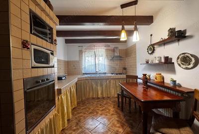 Casa +teren de vanzare in Bacau, pozi?ie excelenta la E85 - 9