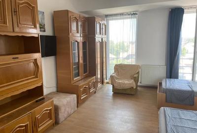 Apartament cu 3 camere, 70 mp, decomandat, etaj intermediar, parcare, zona Ira - 1