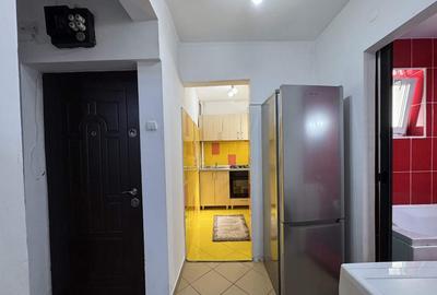 2 cam, et. 3, 37 mp, renovat, mobilat+utilat, zona Crisan - 17