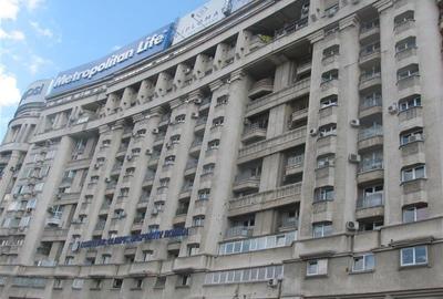 Birou, de 71 mp, în P-ța Victoriei