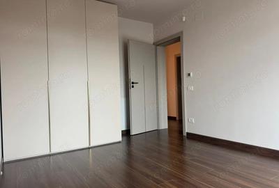 Casă cu 5 camere cu Garaj în Dumbrăvița - 8