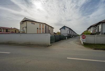 Teren Construcții intravilan de 553 mp, în Odăi