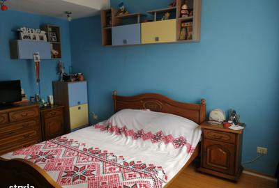 Casă cu 4 camere în Km 4 - 9