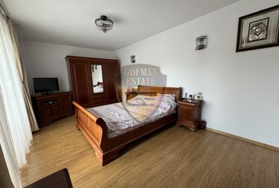 Casă individuală cu 8 camere cu Canalizare în Est - 17