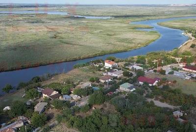 Teren de 2951 mp, în Somova - 1