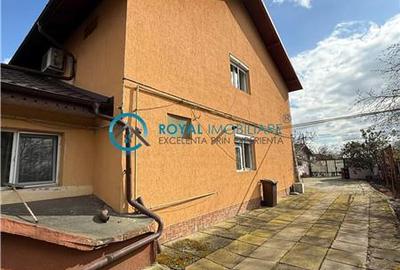 Casă individuală cu 8 camere cu Canalizare în Păulești - 2