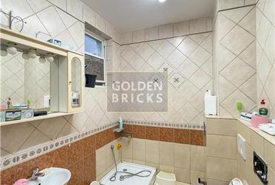 Casă individuală cu 11 camere cu Canalizare în Central - 16