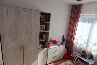 Apartament cu 3 camere semidecomandat în Florești - 2