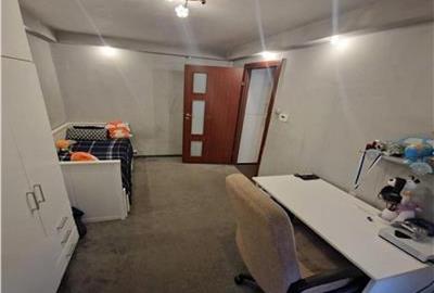 Apartament cu 2 camere, decomandat - zona Racadau Apartament cu 2 camere, decomandat - zona Racadau - 3