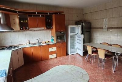 Casa individuala P+2+S pretabil spatiu comercial (zona centrala) - 16