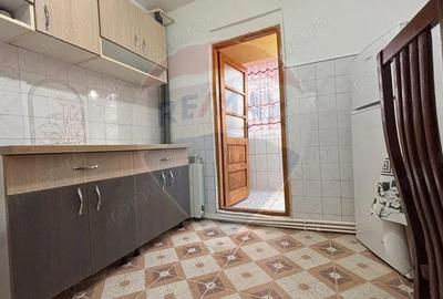 Apartament cu 3 camere decomandat, mobilat în Inel I - 8