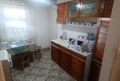 Apartament cu 2 camere decomandat în Beclean
