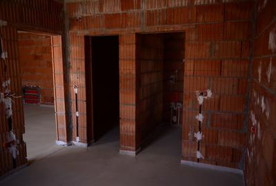Duplex cu 4 camere cu Canalizare în Sânandrei - 12