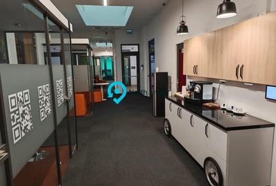 Birou, de 1,000 mp, în Universitate - 1