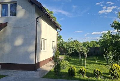 Casă cu Teren 740 Mp în Central - 3
