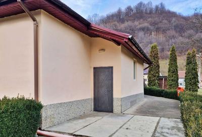 Casă cu 4 camere în Uric - 6