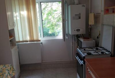 Apartament 2 camere decomandat - Faleza Nord - 400 euro/luna (Cod E12) - 10
